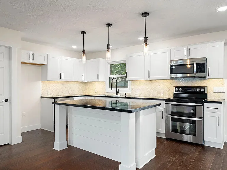 Lorsa Construction, LLC - Photo 6