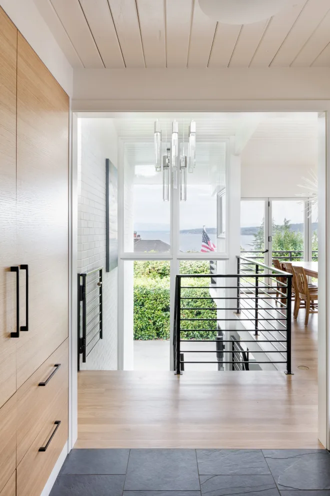 Mid-Century Broadview with Scenic Views by Blue Sound Construction, Inc. - Photo 12