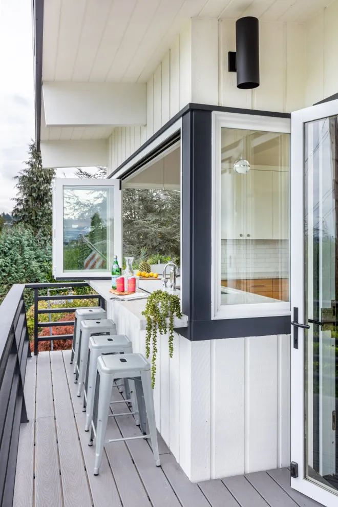 Mid-Century Broadview with Scenic Views by Blue Sound Construction, Inc. - Photo 2