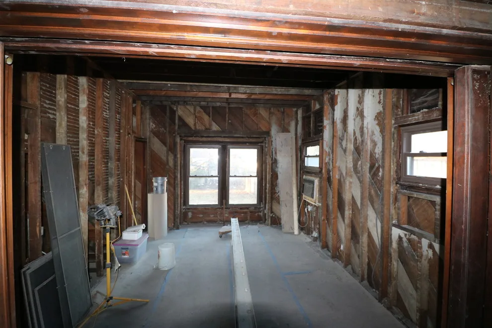 Bungalow Renovation and Expansion by Vincent Abell Contracting - Photo 6