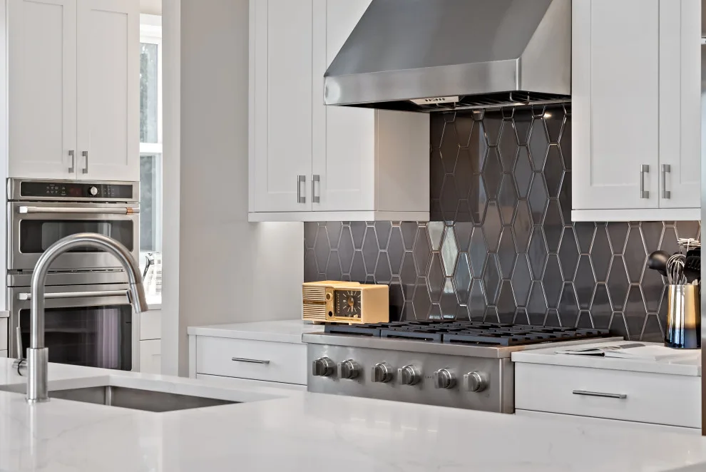 Tailored Residences by Woodside Custom Homes - Photo 23