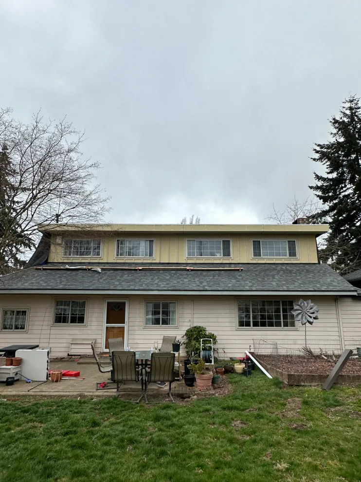 Contemporary Quarters - Photo 14