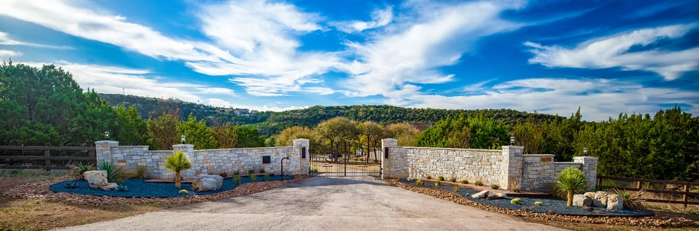 Gated Entry-Way by Best Of Texas Landscapes - Photo 2