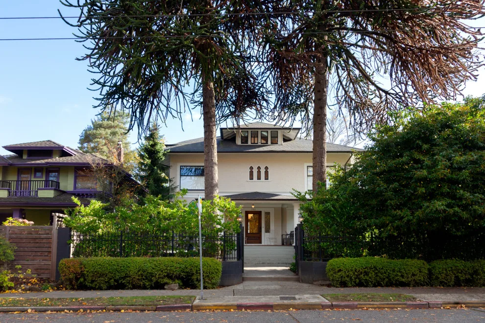 Capitol Hill Pinnacle Renovation by Blue Sound Construction, Inc. - Photo 7
