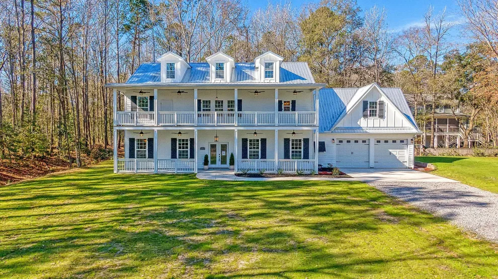 Custom New Construction in Colonial Style by Southern Harbor Construction LLC - Photo 4