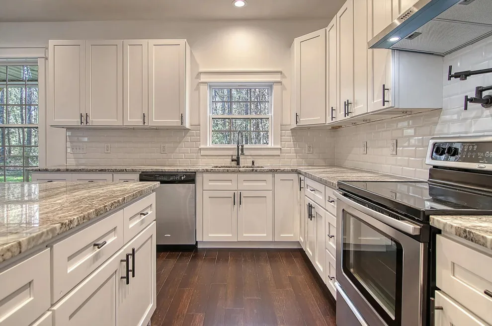 Custom New Construction in Colonial Style by Southern Harbor Construction LLC - Photo 7