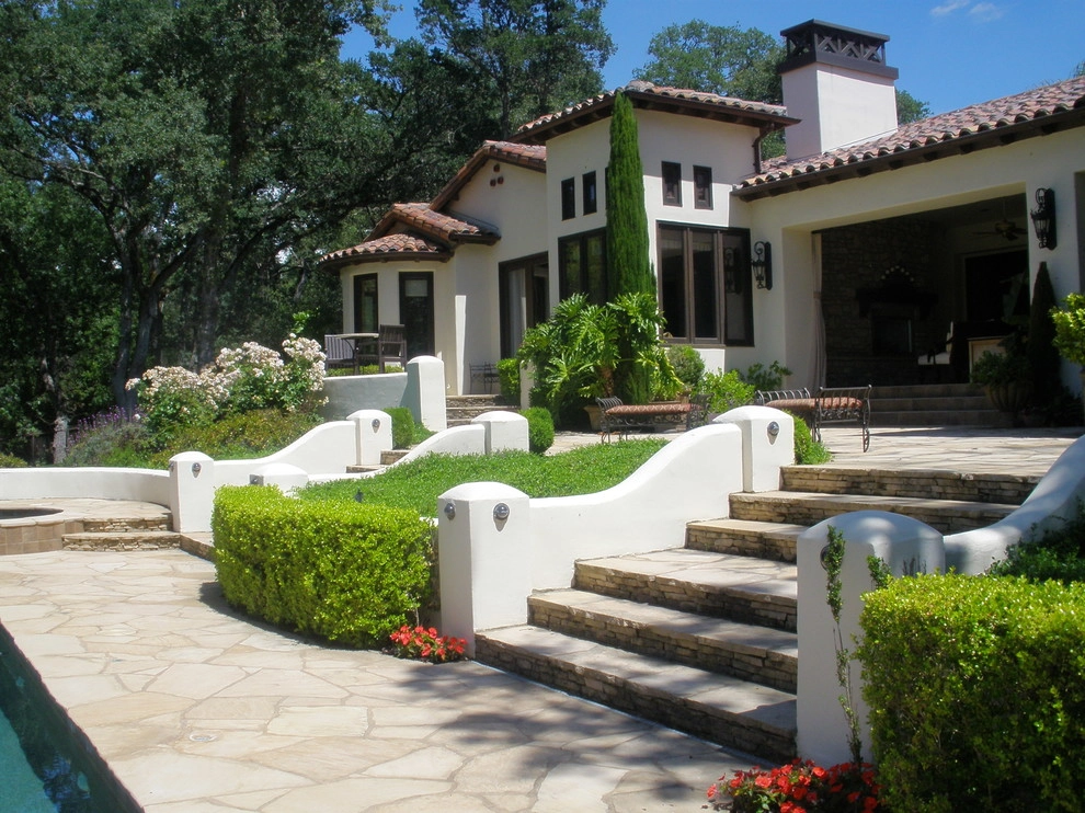 Mission House by Bluestar Landscape Designers - Photo 4