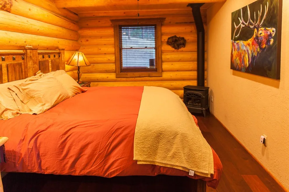 Sangre de Cristo Mountains Log Cabin Retreat by Mammoth Mill & Construction Co. - Photo 21