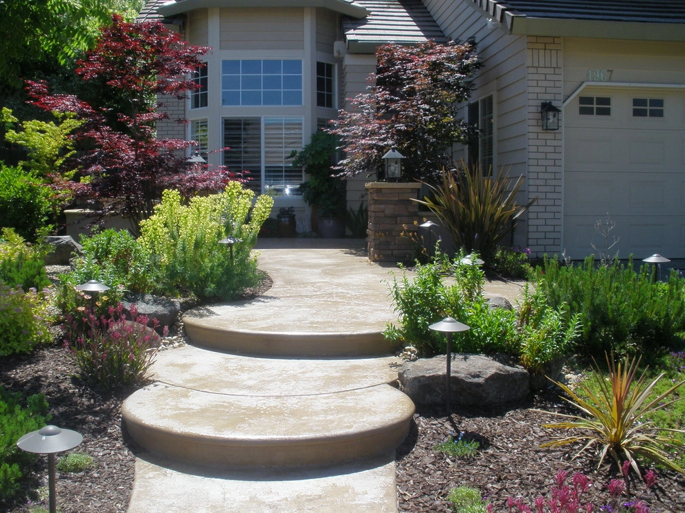Rocklin Contemporary Courtyard by Bluestar Landscape Designers - Photo 4