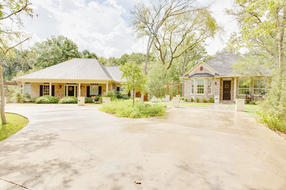 Cedarwood by Crowley Custom Homes - Photo 4