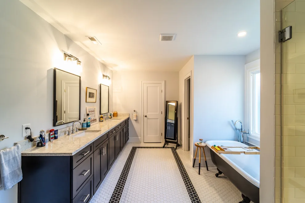 Chantilly upper level expansion by Weiss Construction, LLC - Photo 5