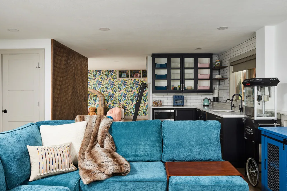 Color Pop Interiors - Photo 5