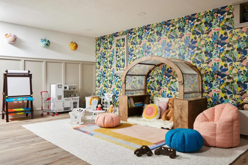 Color Pop Interiors - Photo 2