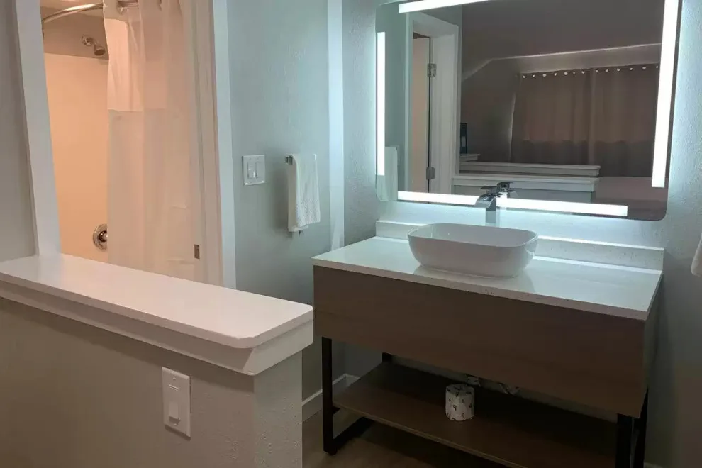 TT Construction - Photo 11