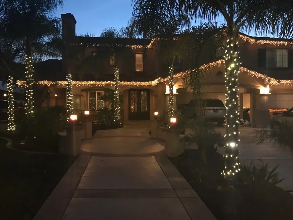 Holiday Illumination & Personalized Wreath by Diamond West Development - Photo 8