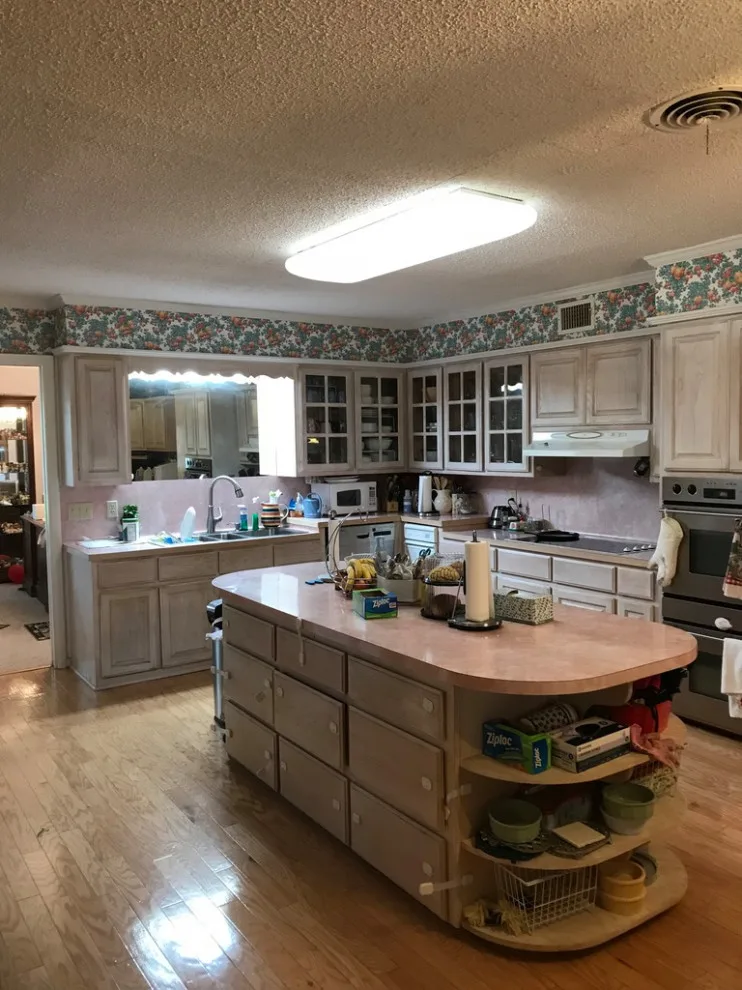 Timeless Kitchen Refresh by Lifestyle Designs And Remodeling - Photo 2
