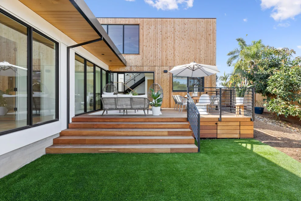 Contemporary Coastal by Priority 1 Project Management - Photo 10