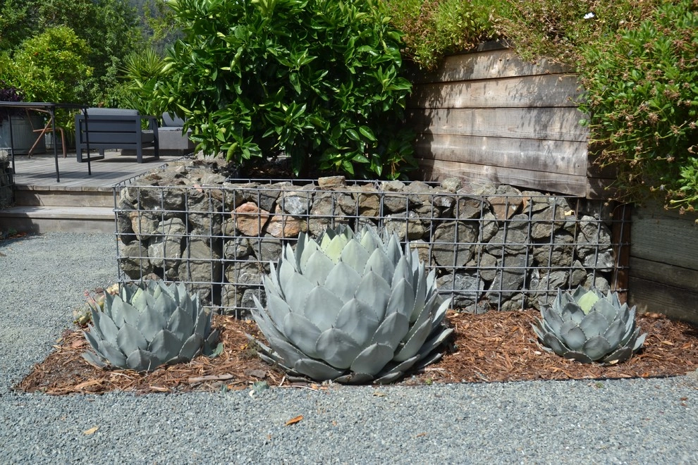 Fairfax Hideaway by Bon Terra Landscapes Inc. - Photo 4