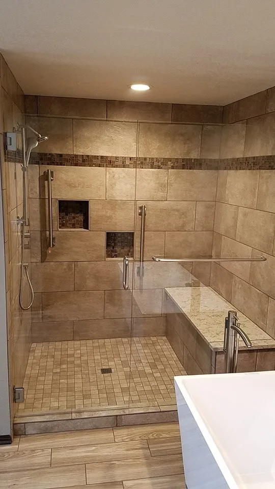 Modern Elegance in the Master Bathroom by Johnson And Sons Construction - Photo 3