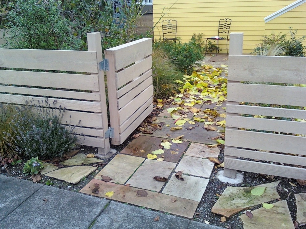 Northwest Contemporary Yard - Green Lake, Seattle by Borealis Landscape & Design DBA Skipley Farm - Photo 11
