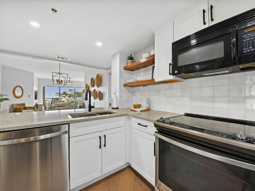 Condominium Renovation 2 by All In One - Photo 7