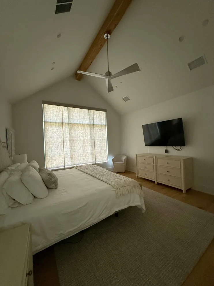 Modern Dwelling by Oak & Iron Construction Group - Photo 5