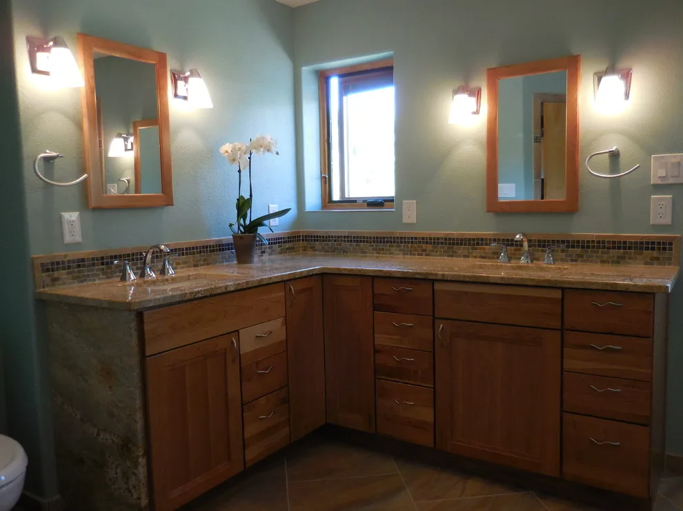 Modern Craftsman Bath by Habitation Inc - Photo 2