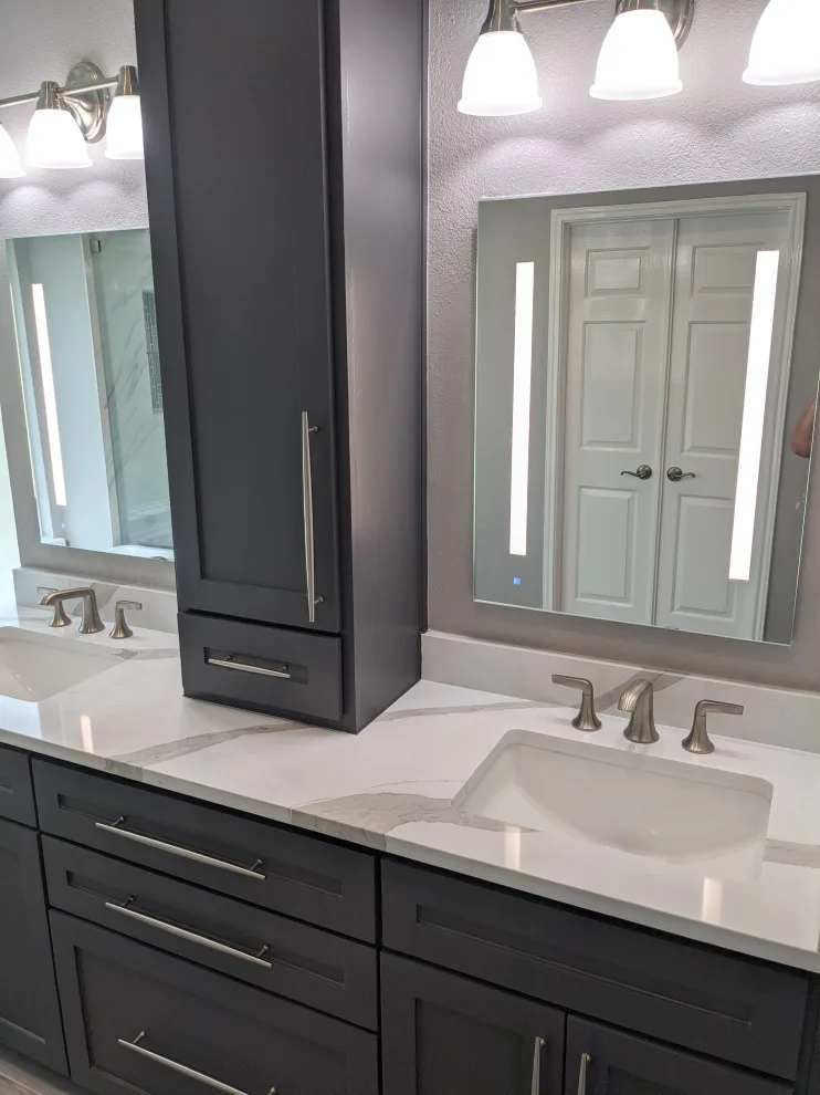 Modern grey and white bathroom by Prime & Precision - Photo 17