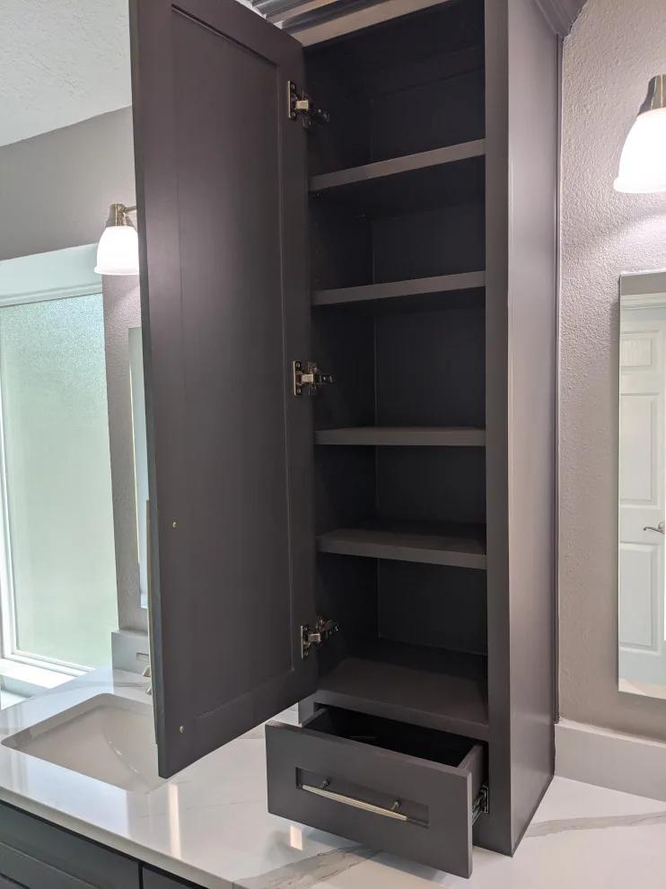 Modern grey and white bathroom by Prime & Precision - Photo 14