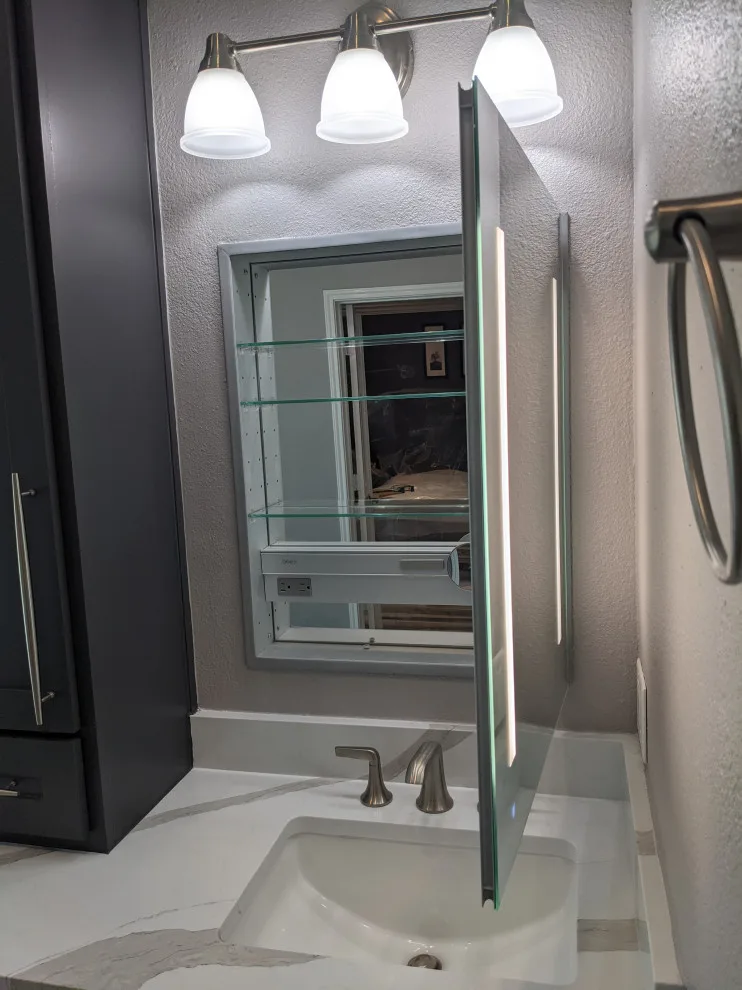 Modern grey and white bathroom by Prime & Precision - Photo 6