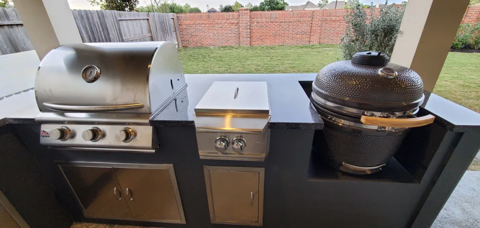 Modern Barbecue Space by Century Builders - Photo 2