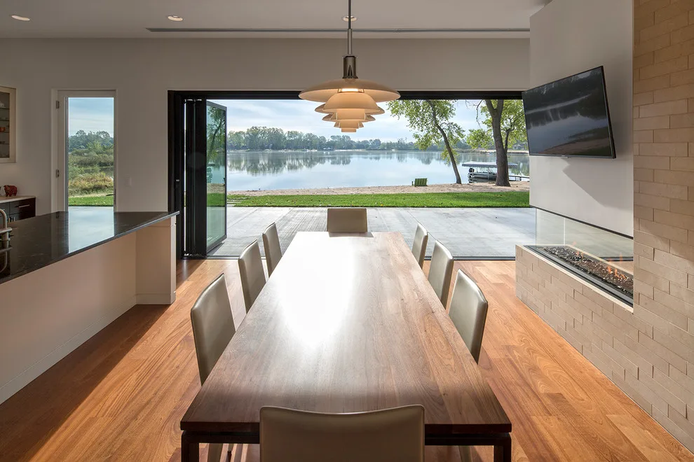 Modern Lakeside Residence by Craig Tuttle Construction, Inc. - Photo 21