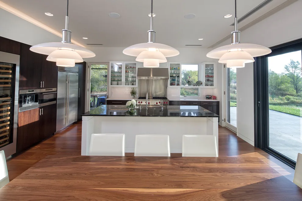 Modern Lakeside Residence by Craig Tuttle Construction, Inc. - Photo 25