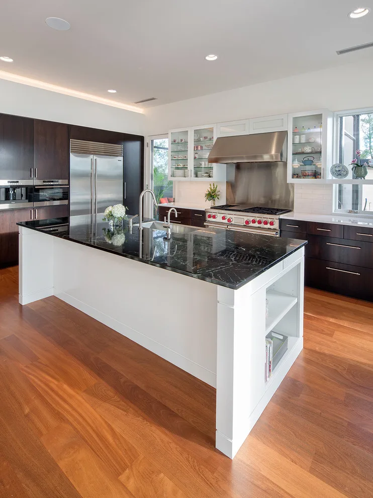 Modern Lakeside Residence by Craig Tuttle Construction, Inc. - Photo 3