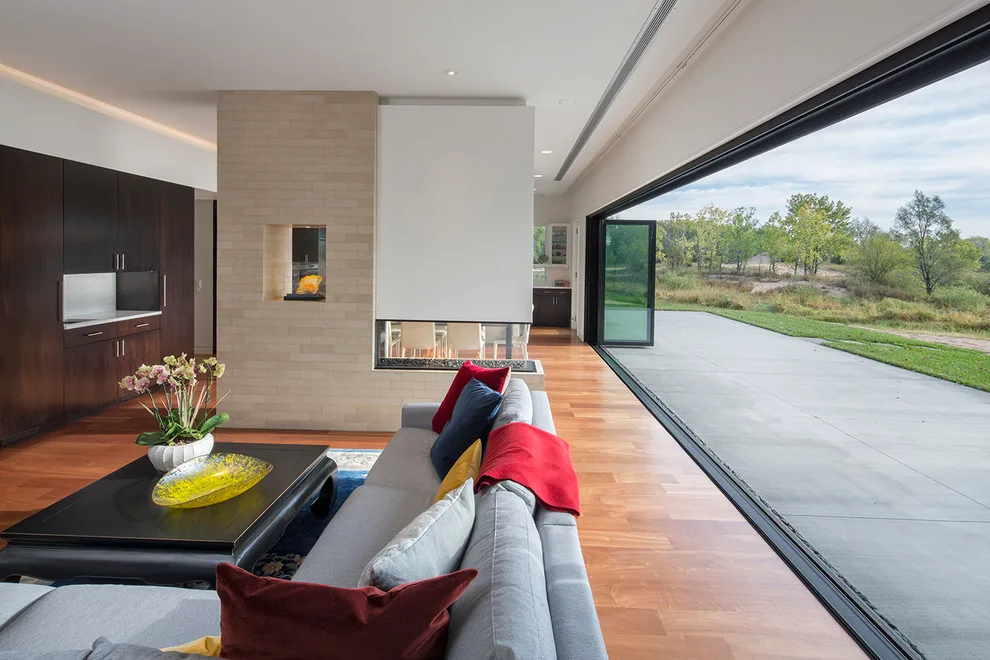 Modern Lakeside Residence by Craig Tuttle Construction, Inc. - Photo 18