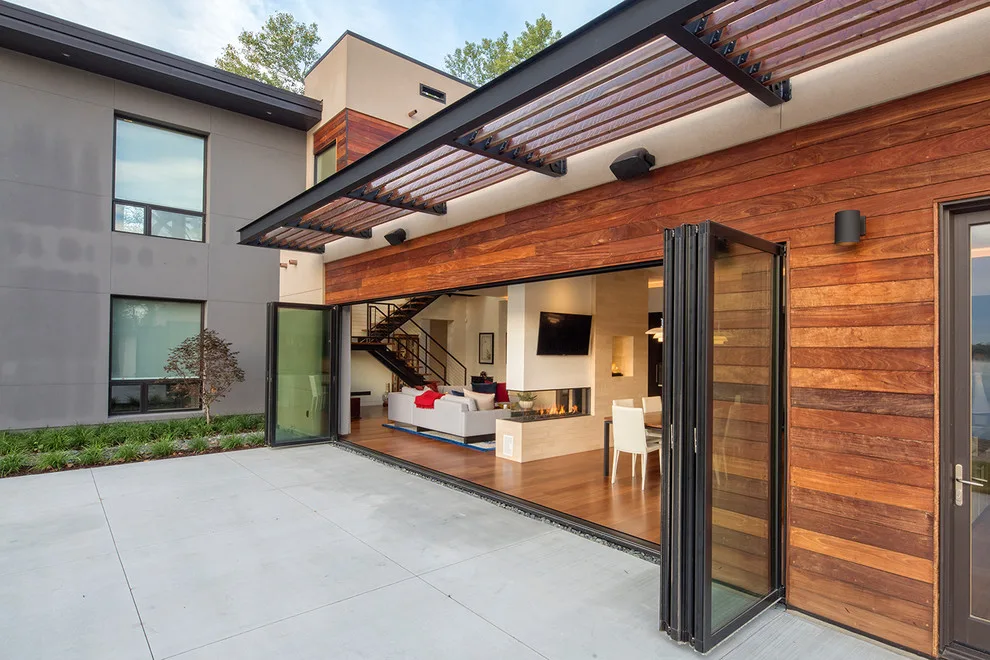 Modern Lakeside Residence by Craig Tuttle Construction, Inc. - Photo 17