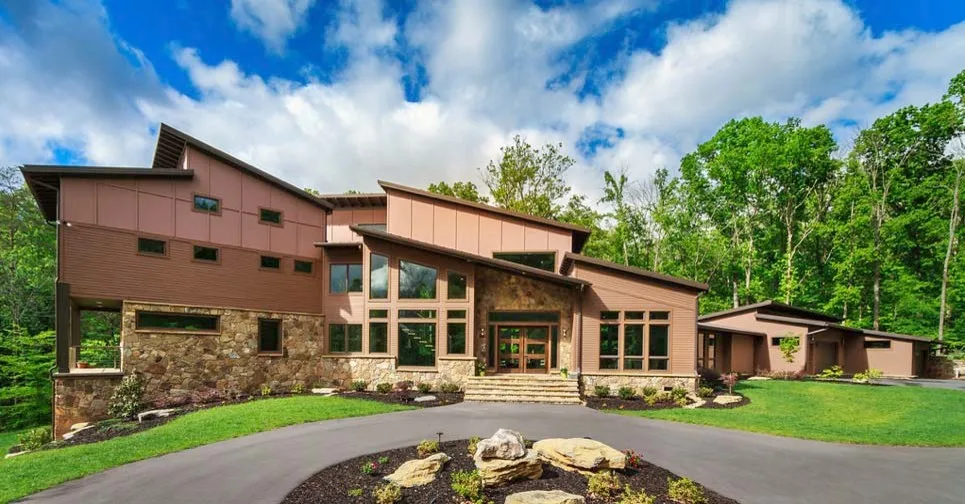Spacious Modern Residence by FE Trainer Construction, Inc - Photo 2