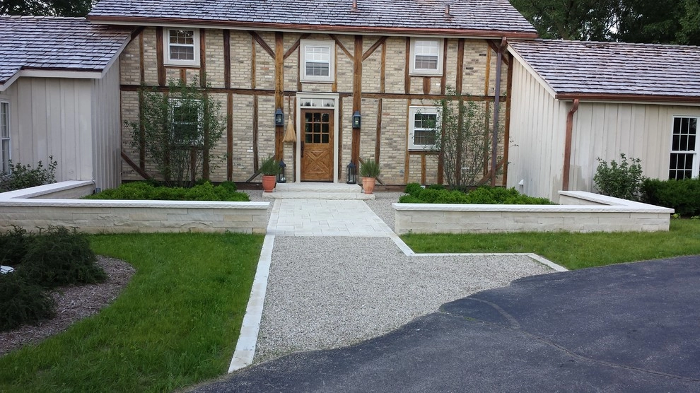 Country Farmhouse Entry by Breckenridge Design, Construction & Maintenance - Photo 2