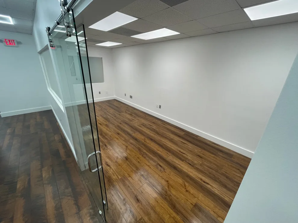 Cooper City Laboratory by HKV Group - Photo 2