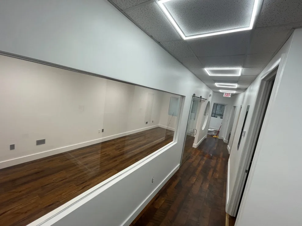 Cooper City Laboratory by HKV Group - Photo 7