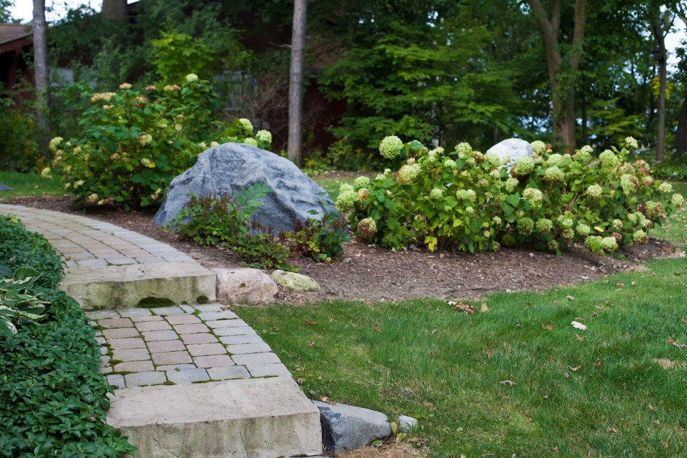 M. Residence by Breezy Hill Nursery Inc. - Photo 5