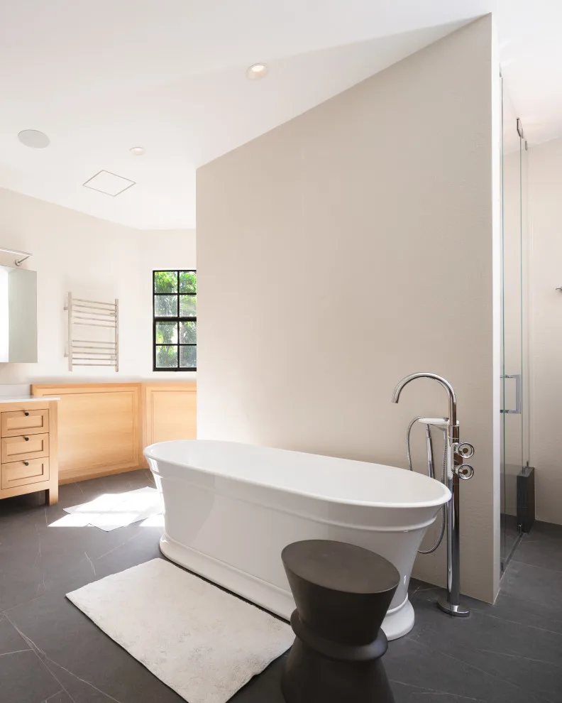 Coral Gables Revamp by Oro Construction Solutions - Photo 16