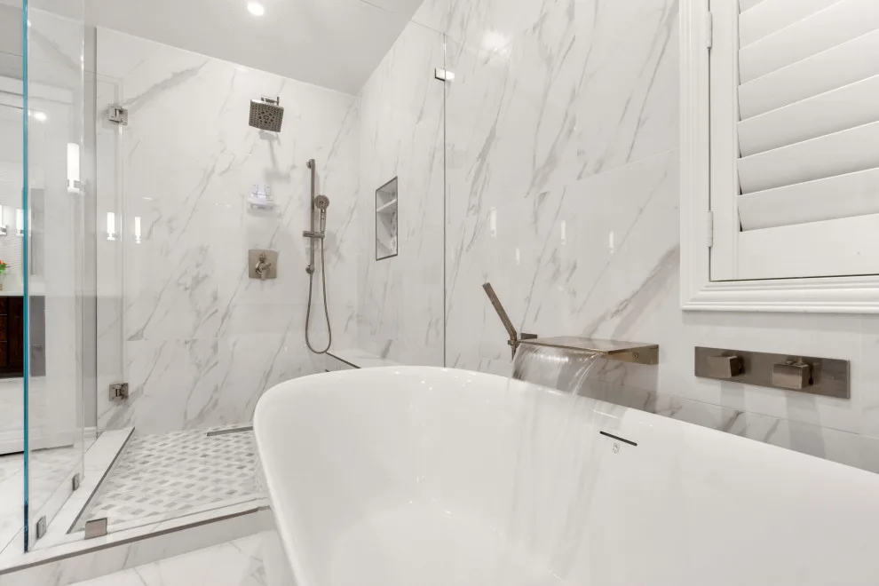 Costa Mesa Comprehensive Renovation by Frame Build&Design - Photo 7