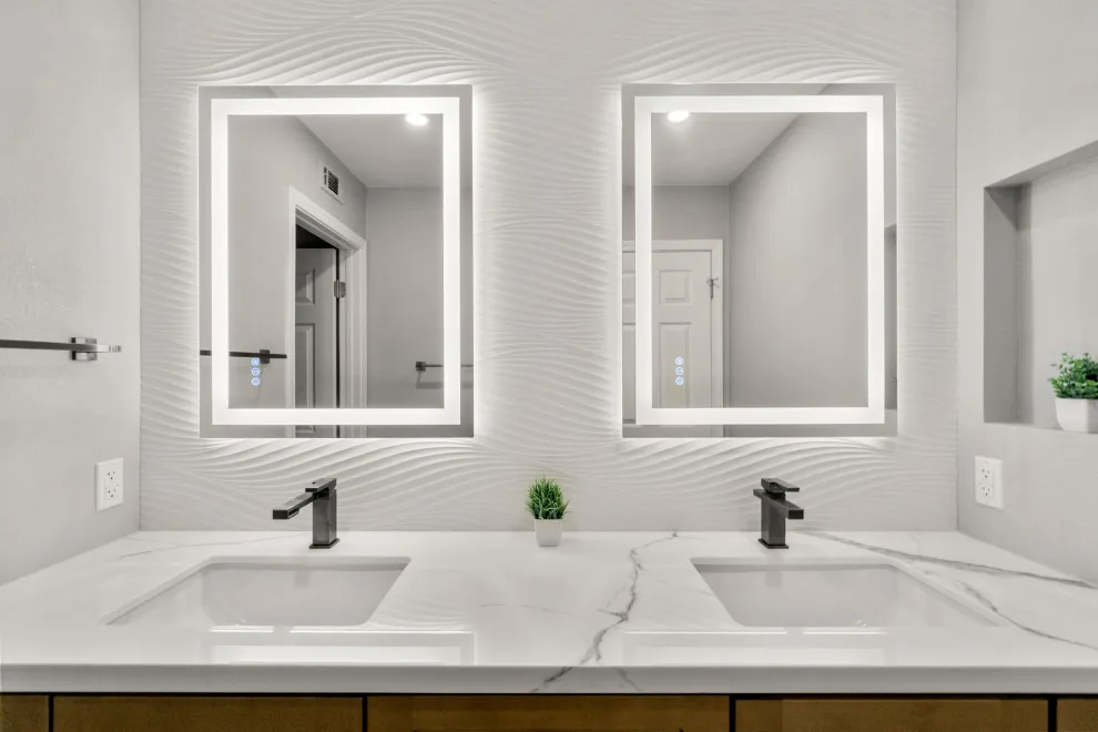 Costa Mesa Comprehensive Renovation by Frame Build&Design - Photo 4