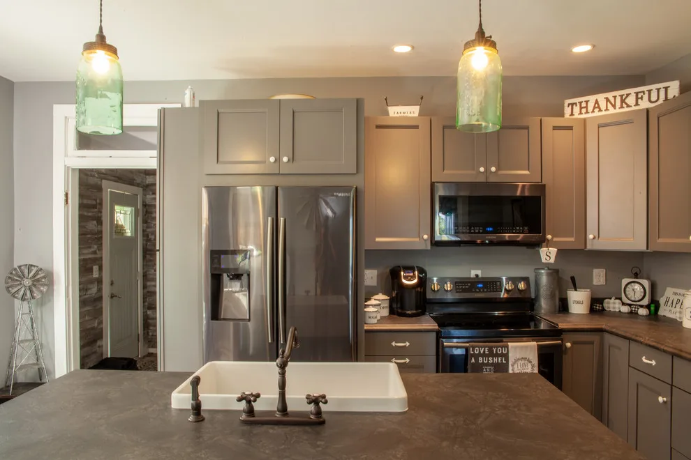 Rustic Country Kitchen by Miracle Contracting Inc. - Photo 4