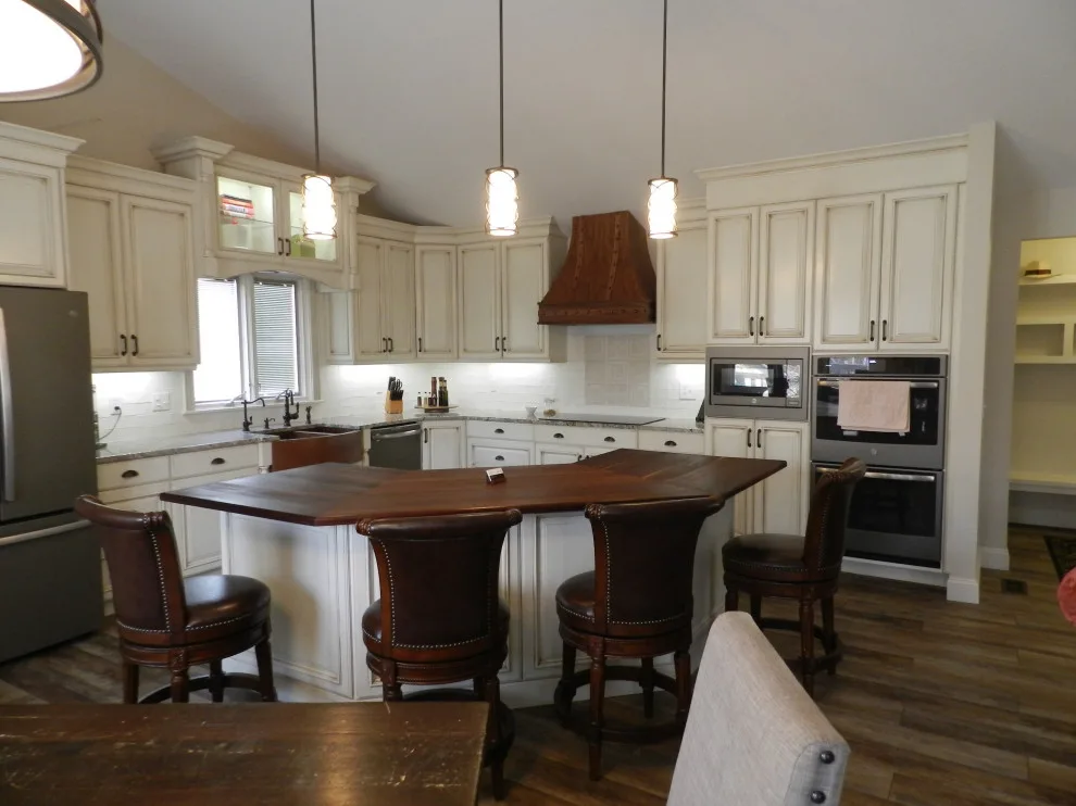 Mid Century Renovations LLC - Photo 6