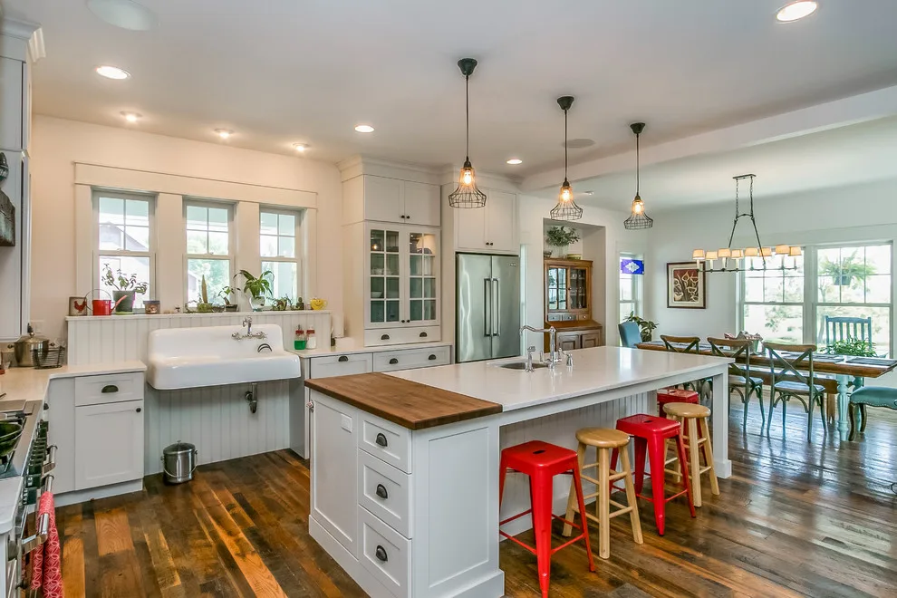 Contemporary Farmhouse by Gary Frakes Construction - Photo 19