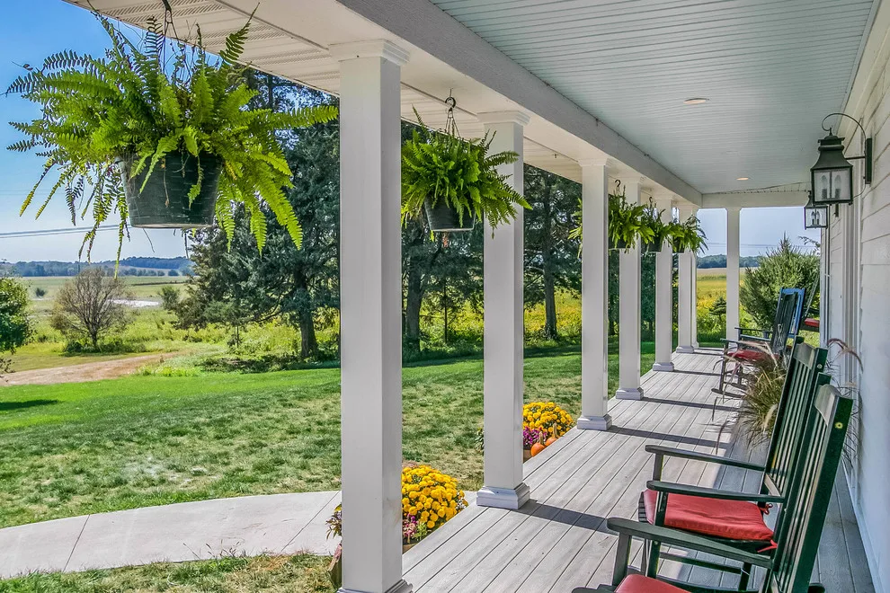 Contemporary Farmhouse by Gary Frakes Construction - Photo 15