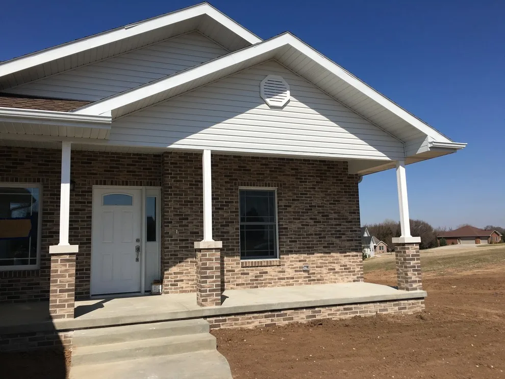 Custom Home at Covered Bridge Heights by Brett Wells Construction LLC - Photo 2