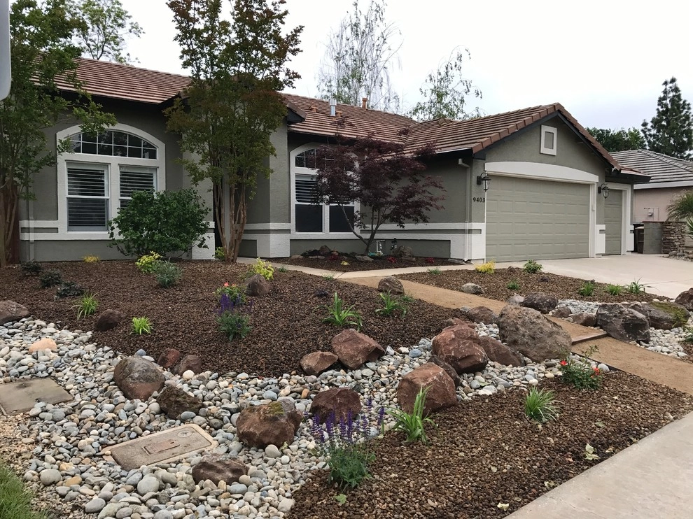 Front yard turf removal and landscape enhancement by Brio Landscaping - Photo 3